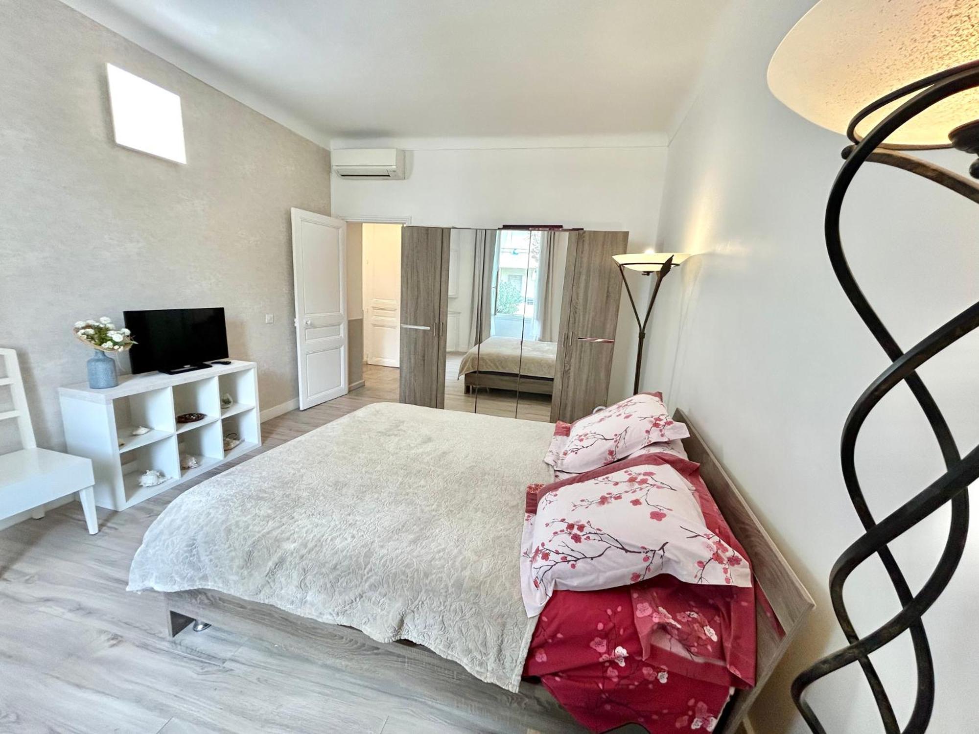 Amiral Courbet Apartment Juan-les-Pins Dış mekan fotoğraf