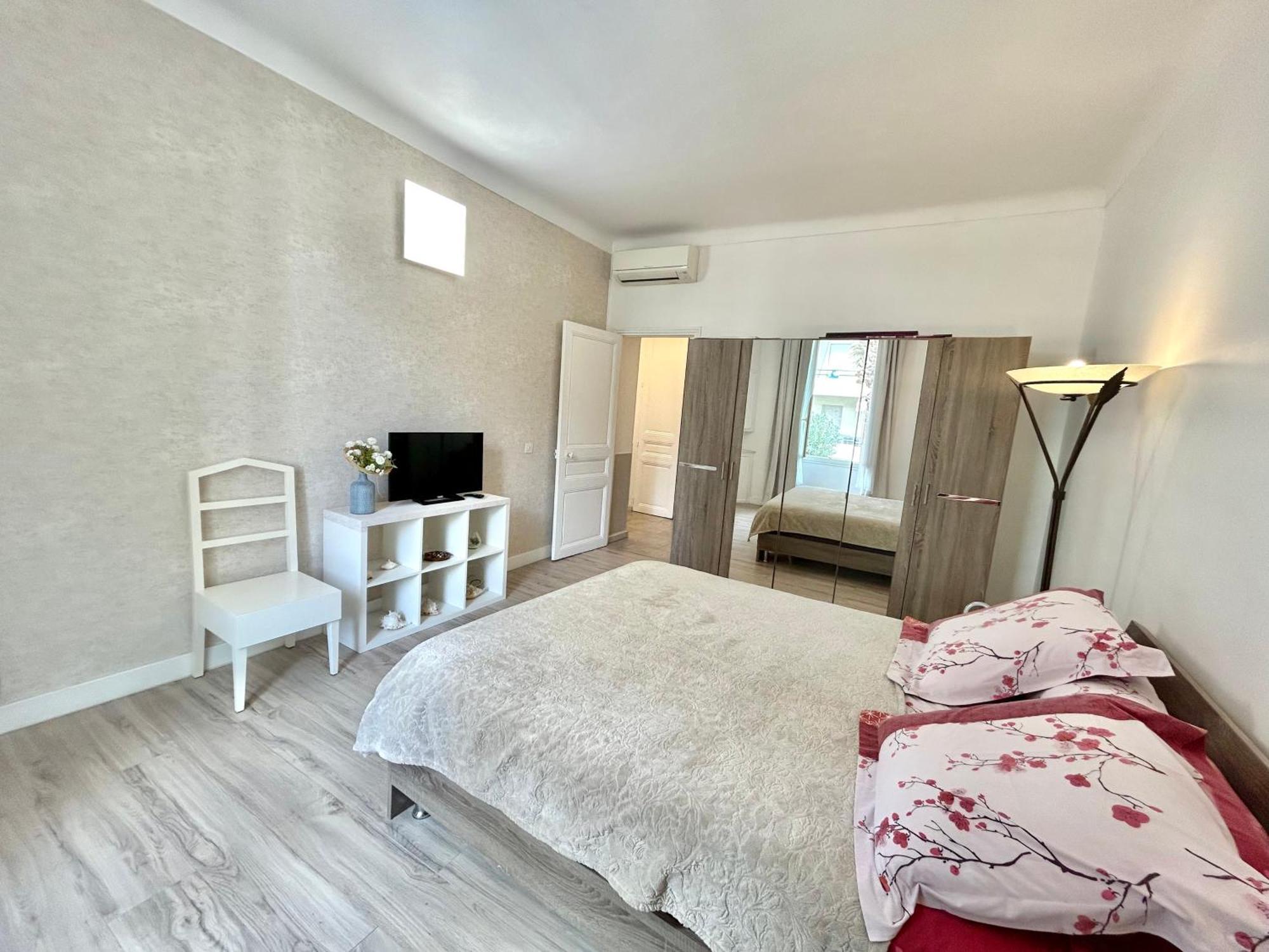 Amiral Courbet Apartment Juan-les-Pins Dış mekan fotoğraf